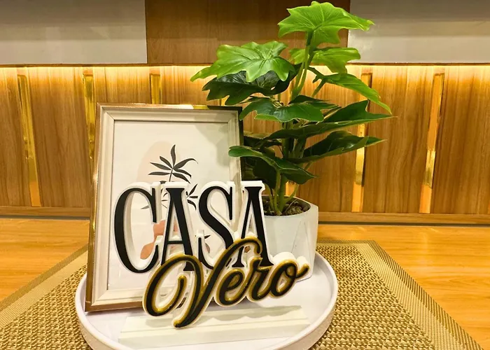 Casa Vero, Resort-style For 4-6pax, 4 Pools カプセルホテル *